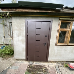 Вхідні Двері Ніка Redfort.jpg