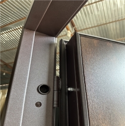 Вхідні Двері Ніка Redfort2.jpg