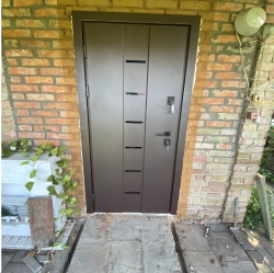 Вхідні Двері Ніка Redfort6.jpg