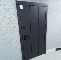 Вхідні Двері Премиум Вертикаль-АК 2 кольори Qdoors R6.jpg