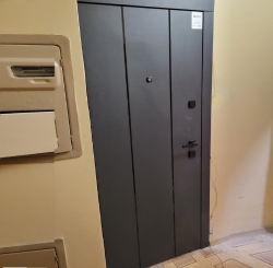 Вхідні Двері Премиум Вертикаль-АК 2 кольори Qdoors R4.jpg