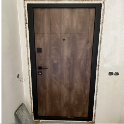 Вхідні Двері Токіо Redfort10.jpg