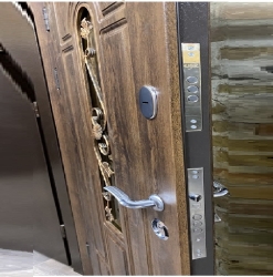 Вхідні Двері Арка 1200 з ковкою Стандарт Плюс Redfort3.jpg