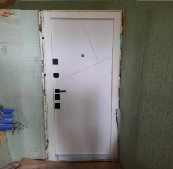 Вхідні Двері Стиль Еліт Плюс 4К Redfort R2.jpg